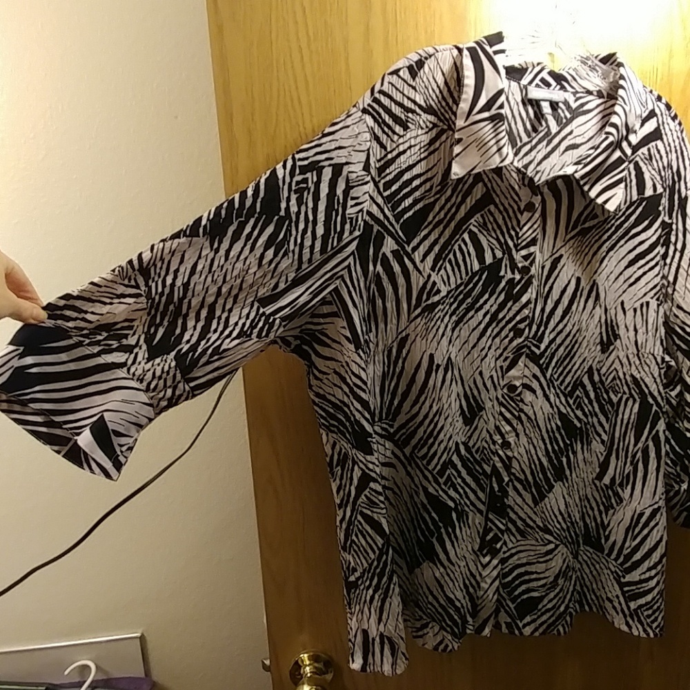 Essentials Blouse - Plus Size 3x - image 8